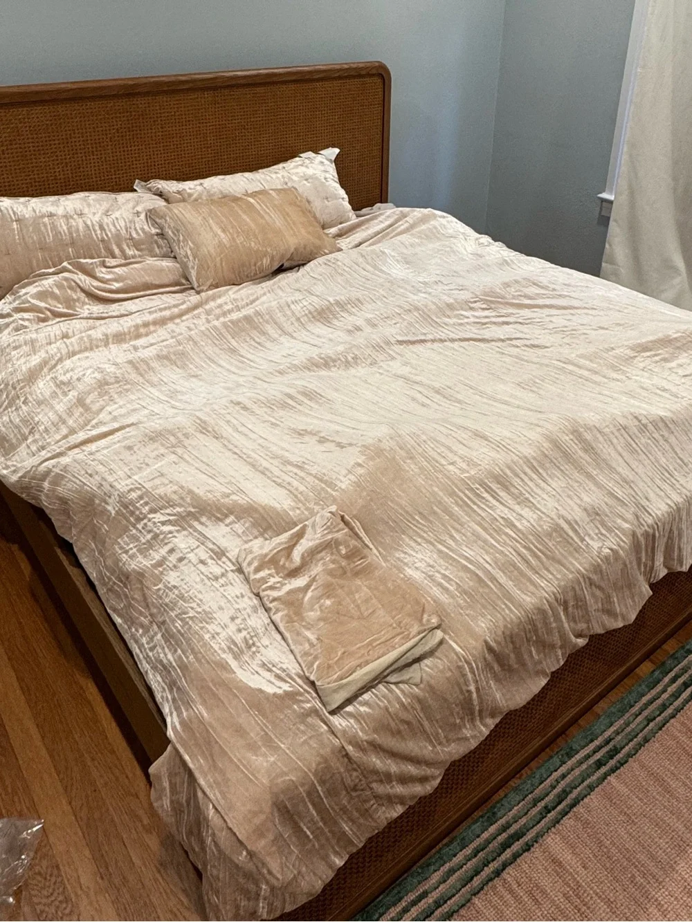 West elm KING velvet crinkle duvet and shams